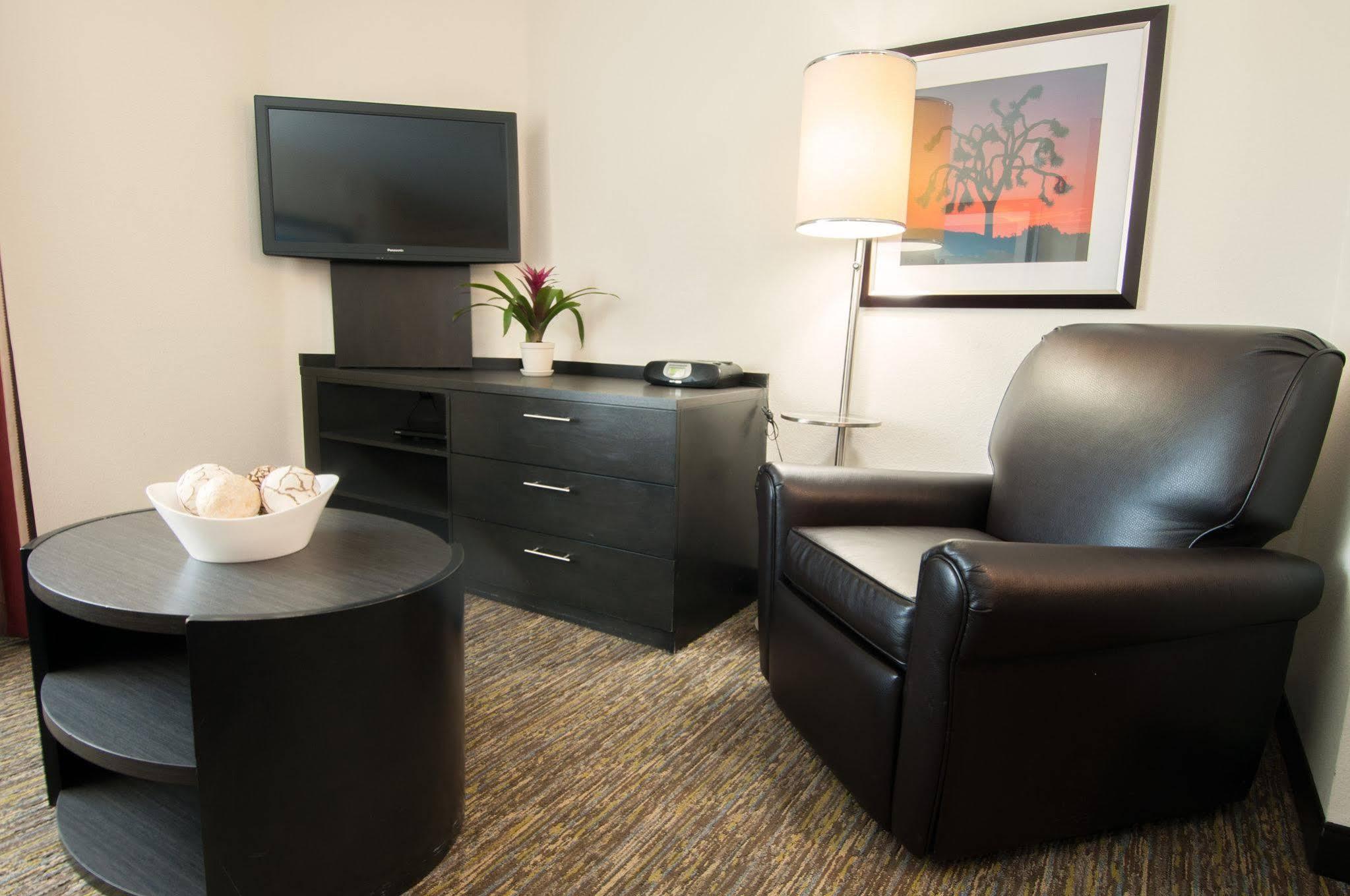 Sonesta Simply Suites Anaheim Garden Grove Exterior foto